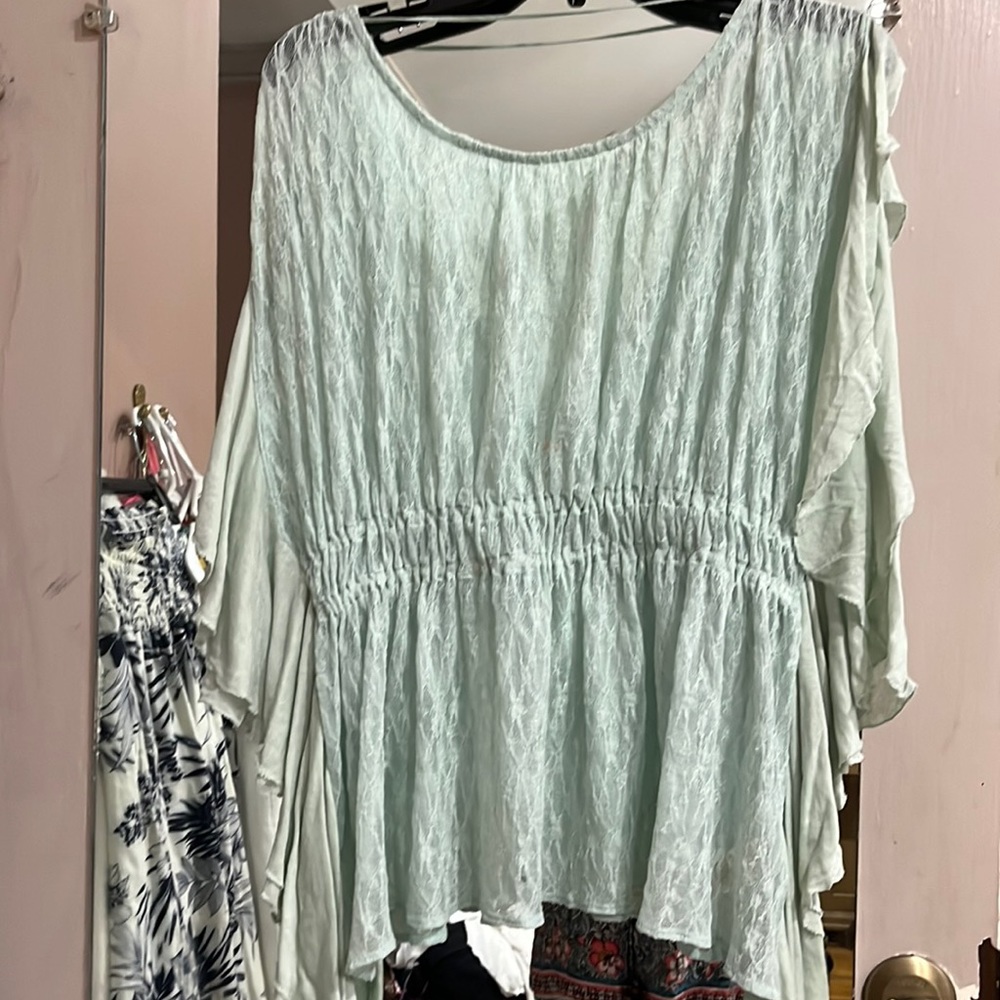 Free People large top